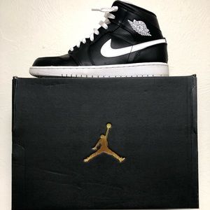 Air Jordan 1 Mid